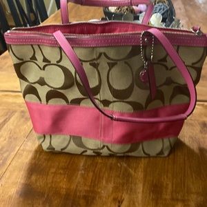 Coach shoulder bag